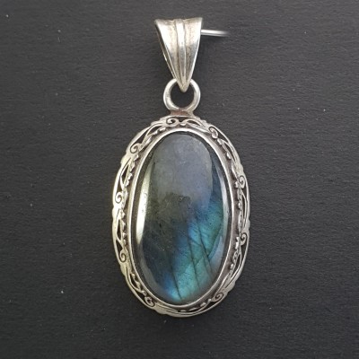 Labradorite Silver Pendant