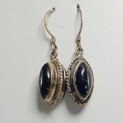 Silver Earrings With [real Onyx Stone]