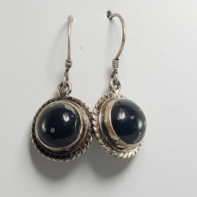 Silver Earrings With [real Onyx Stone]