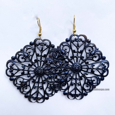 Metal Earring [flower Design], Black
