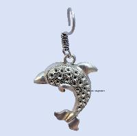 Metal Earring [dolphins Design]