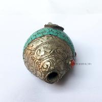 Conch Shell With Om Mani Padme Hum, And Stone Setting, [green And White Color]