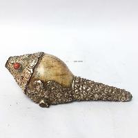 Conch Shell With Om Mani Padme Hum, And Stone Setting, [white And Silver Color]