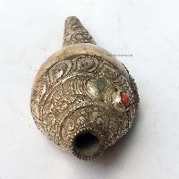 Conch Shell With Om Mani Padme Hum, And Stone Setting, [white And Silver Color]