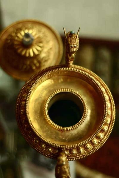 Imitation Jade Dophor, Nesi, Vessel For Offering Rice, With Dragon Design And Stone And [metal Setting], [gold Plated], [hong Kong Jade]