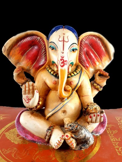 Resin Statue Of Ganesh [traditional Color Painted], [white Pink]