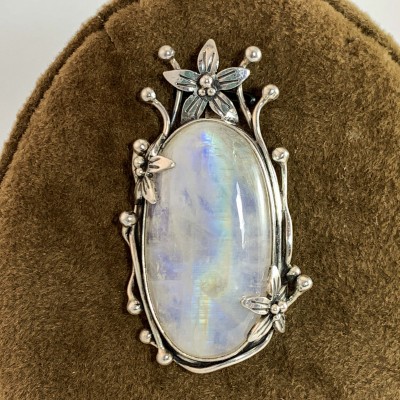 Designer Silver Of Rainbow Moonstone Flower And Petal Pendants