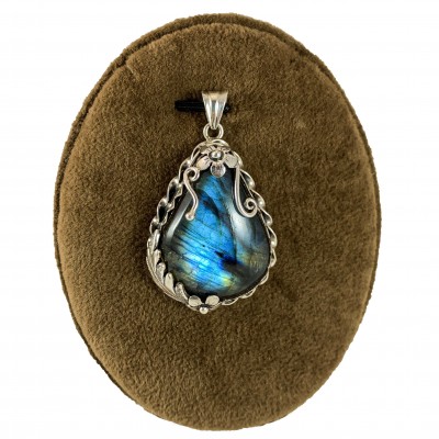 Designer Silver Of Labradorite Flower And Leaf Pendants