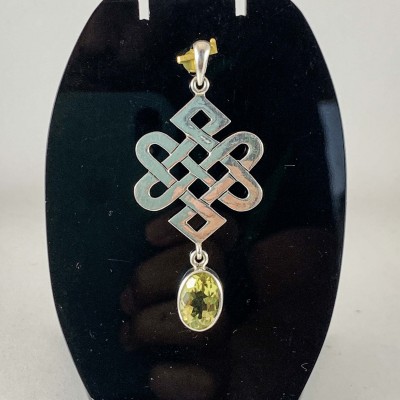 Designer Silver Of Lemon Quartz Tibetan Eternity Pendants