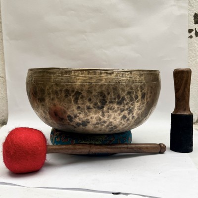 Buddhist Hand Beaten [jambati] Singing Bowl, [old], Antique, [select Accessories]