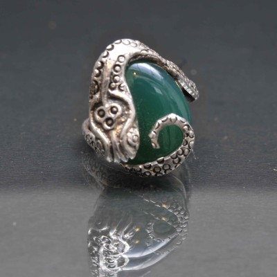 Designer Silver Jewellery With Green Onyx Snake Green Design ( Us Size 8)
