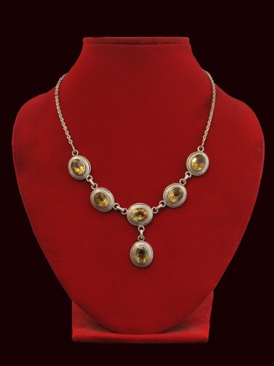 Designer Silver Necklace Of Six Stone Yellow Jewel (amber) Design.