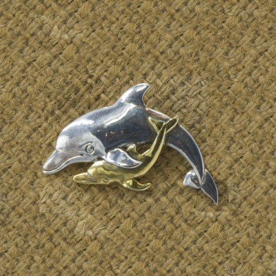 Classic Sterling Silver Dolphin Design Brooch