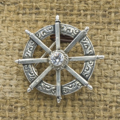 Classic Sterling Silver Dharmachakra Theme Etched Brooch, [stone Setting]