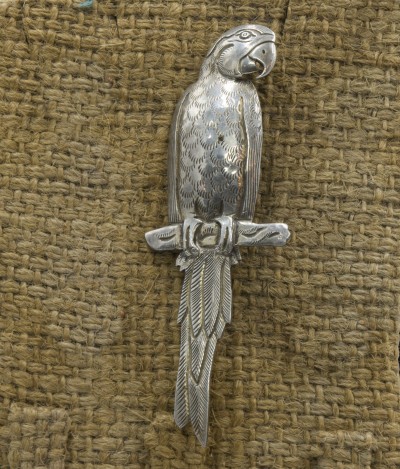 Classic Sterling Silver Parrot Design Etched Brooch