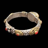 Metal Bracelet With [stone Setting] Amber And Coral