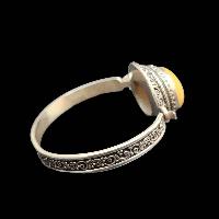 92.5 Sterling Silver Bracelet With Yellow Coloured Big Size [stone Setting], Amber