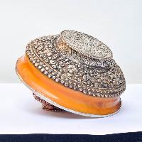 Silver Cup With Emitted [amber] Offering Bowls, [silver Carving] Offering Bowls