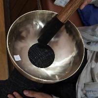 Buddhist Hand Beaten Knee Singing Bowl, With Plain Design, [knee Bowl], [select Accessories]