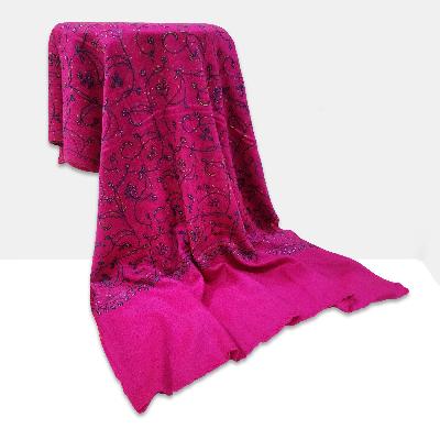 Ring Shawl, A Thin, Soft, And Light Shawl For All-weather Use, Two-ply Wool, With Detailed Embroidery